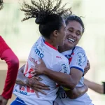 Marina Dias vence etapa da Copa do Mundo de paraescalada nos EUA