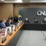 Flávio Dino autoriza novo inquérito da PF para investigar Lulinha
