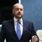 70% das mulheres acham que sites de apostas desestruturam as famílias