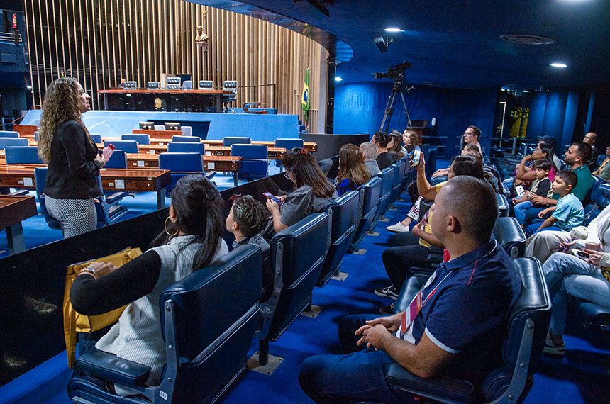 Congresso passa a ter agendamento prévio para visitação