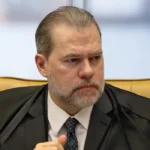 Mendonça quer levar ao plenário diálogos atribuídos a Vorcaro e Moraes