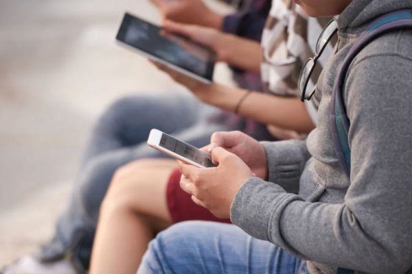 Estudo indica que bets prejudicam 2 milhões de estudantes universitários no ensino privado