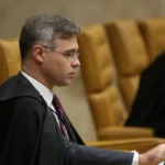Gilmar reforça a Fachin pedido de acesso integral a celular de Vorcaro