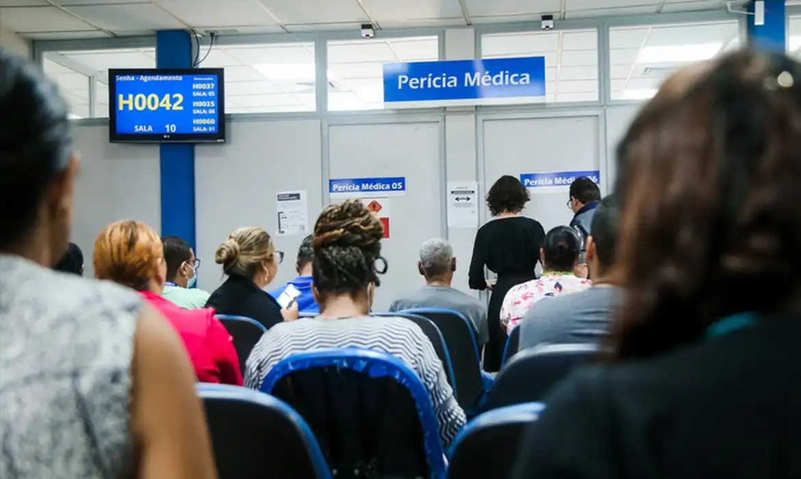 Fila de espera por perícia do INSS é zerada em agosto