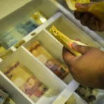 Inflação oficial de agosto fecha em -0,32%, menor taxa em quatro anos
