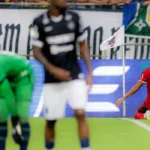 Mirassol vence e mantém Vasco e Internacional na zona de rebaixamento
