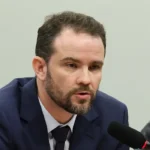 Governo prorroga por um mês subvenção de R$ 2,12 ao diesel