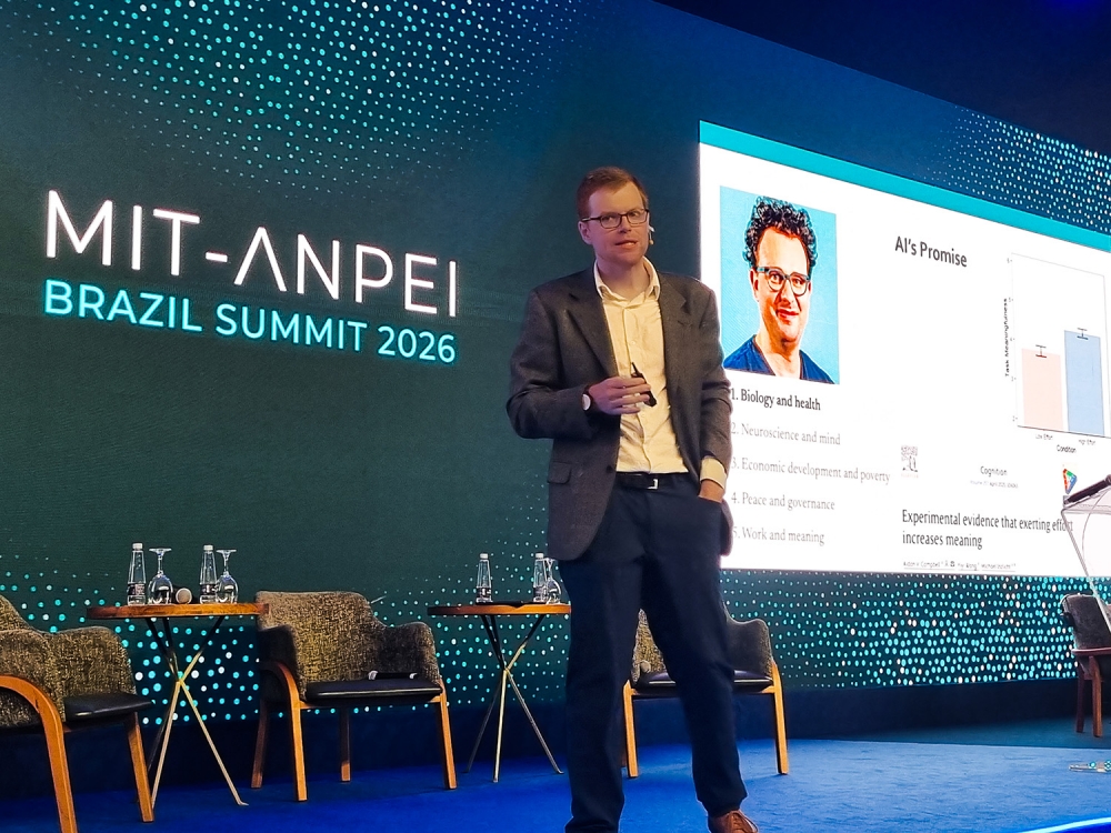 Sucesso da IA na indústria depende da união entre tecnologia e chão de fábrica