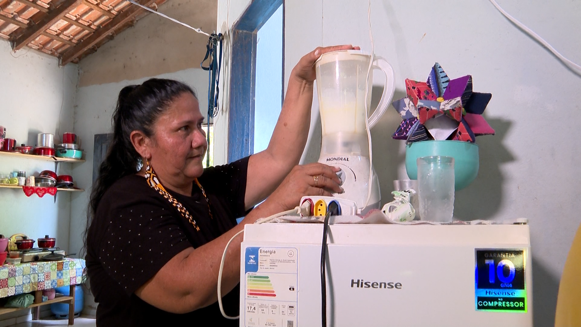 Caminhos da Reportagem aborda energia elétrica em áreas remotas da Amazônia