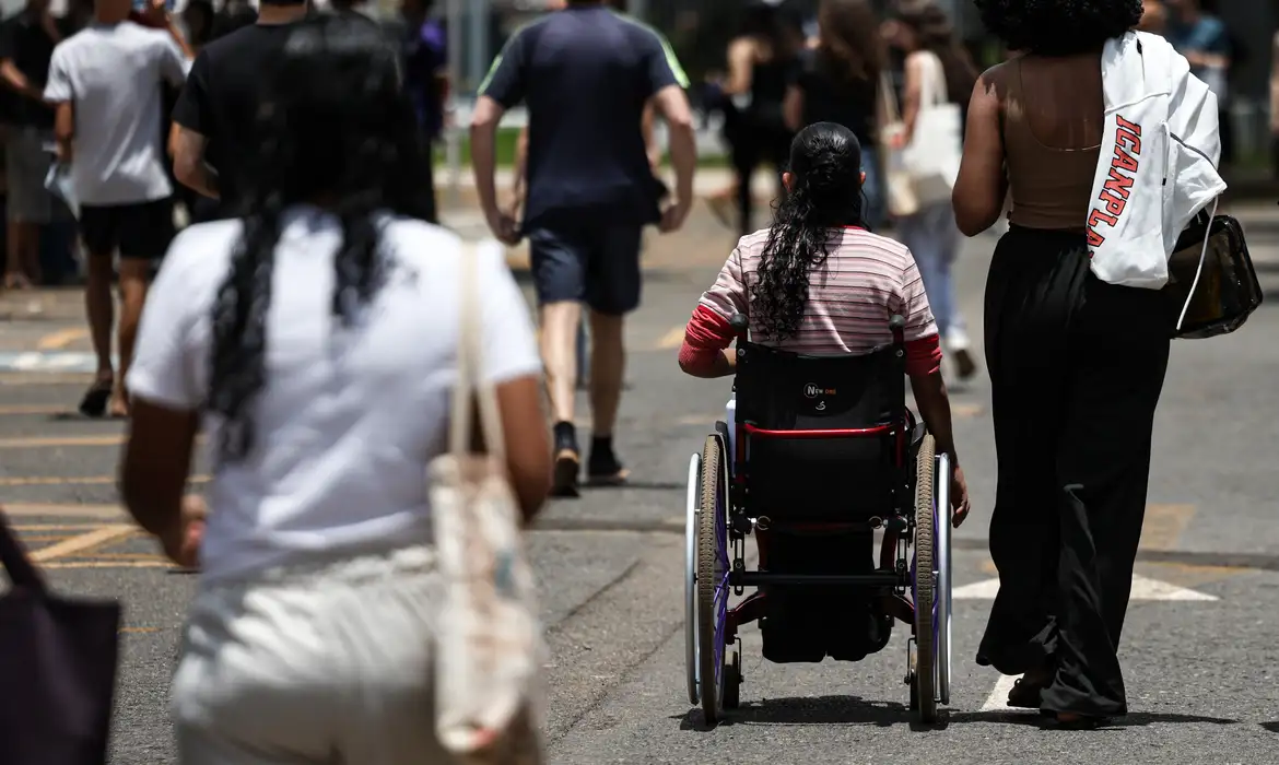 Enem 2026: prazo para escolher idioma da prova termina neste domingo